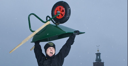 Kvinnor kan med skottkärror